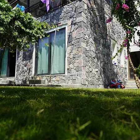Vavilla Apartman *